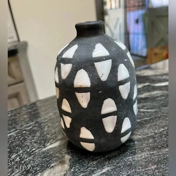 Pottery Vase Handcrafted Rustic Look Clay Gray/Black and White - Picture 2 of 6